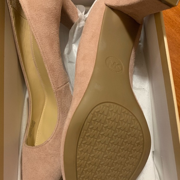 Michael Kors Heels - Picture 3 of 4